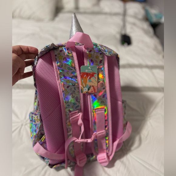 Ombu Girls Unicorn Backpack. Fun and whimsical iridescent fabric. - Picture 4 of 11
